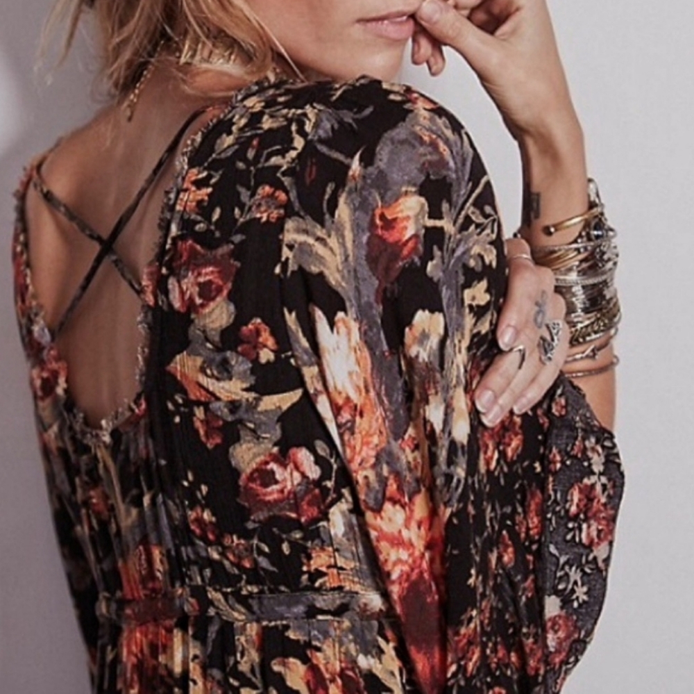 SOLD !People Rare Boho Floral Bell Sleeve Dress - Picture 3 of 12